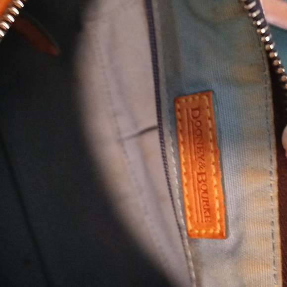 Dooney & Bourke Barrel Bag ❤️❤️❤️ - Picture 12 of 16